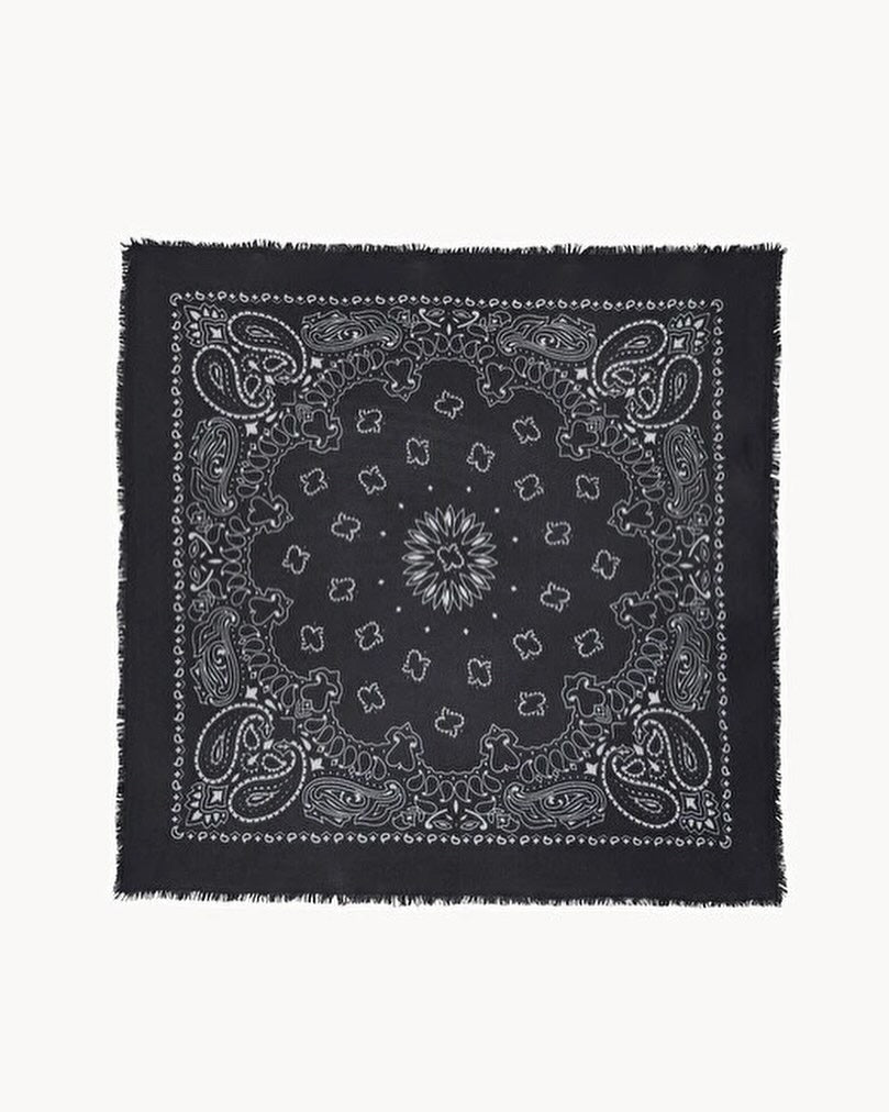 Kujten Hachiko Scarf