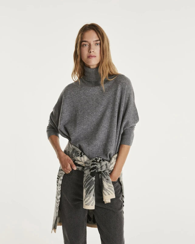 Kujten Minie Turtle Sweater