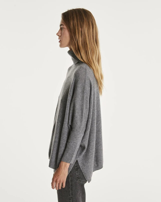 Kujten Minie Turtle Sweater