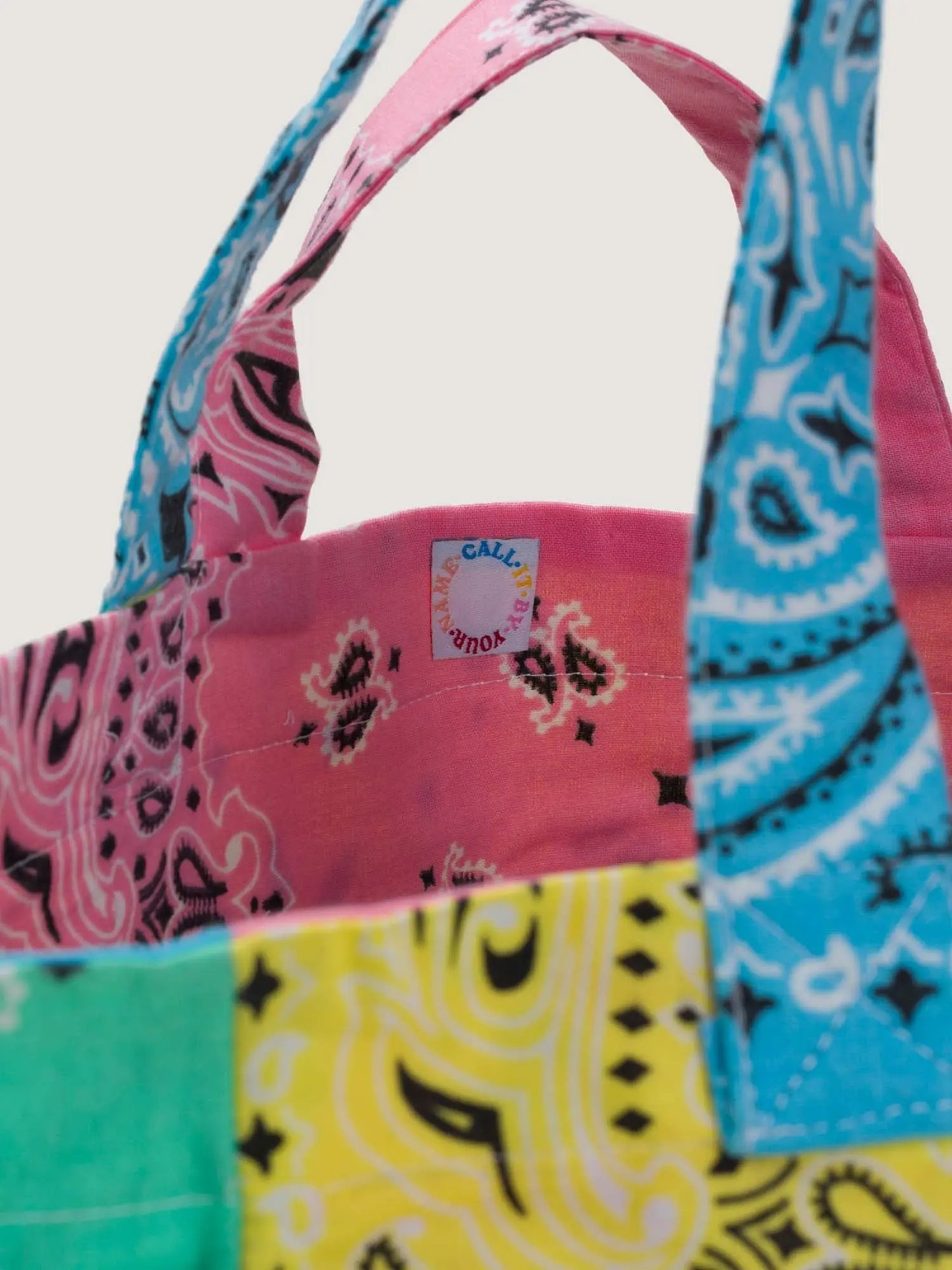 colorblock bandana tote bag with inside and outsede pockets, 2 handles, 2 shoulder straps, from brand Call it by your name, detail close-up