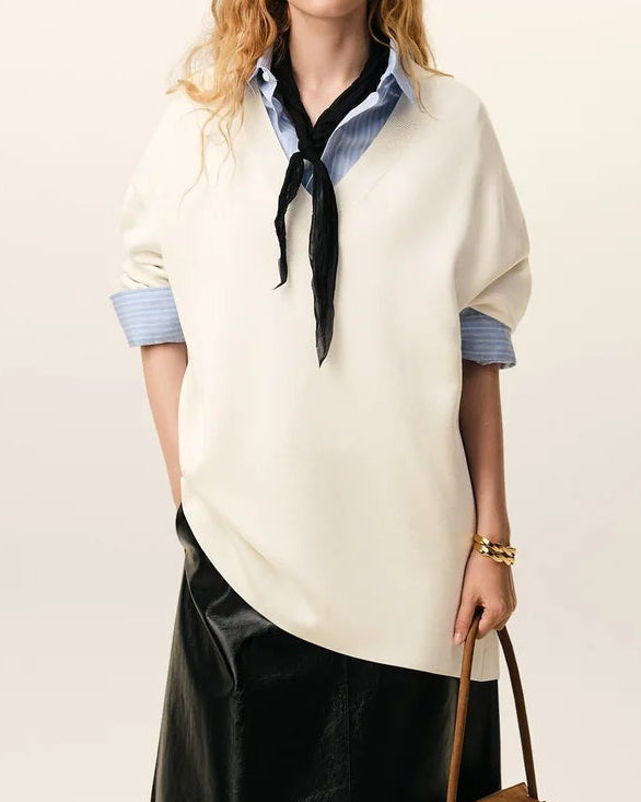 Ami White Short Sleeves V Neck Sweater Top