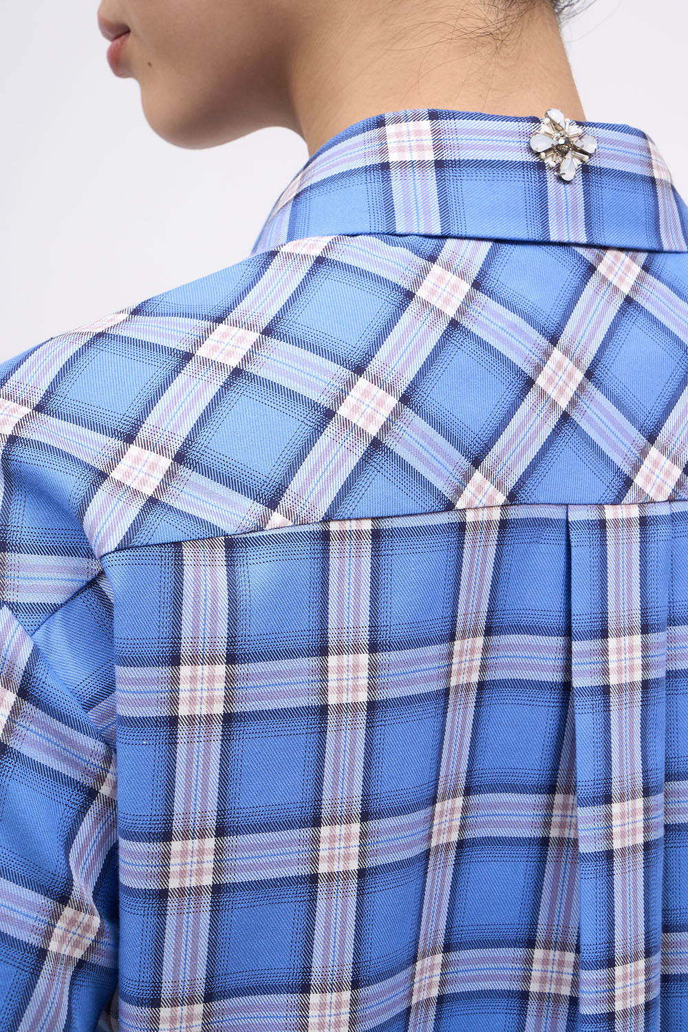 Close-up of the collar and shoulder of the Paul & Joe Carat blue checked shirt