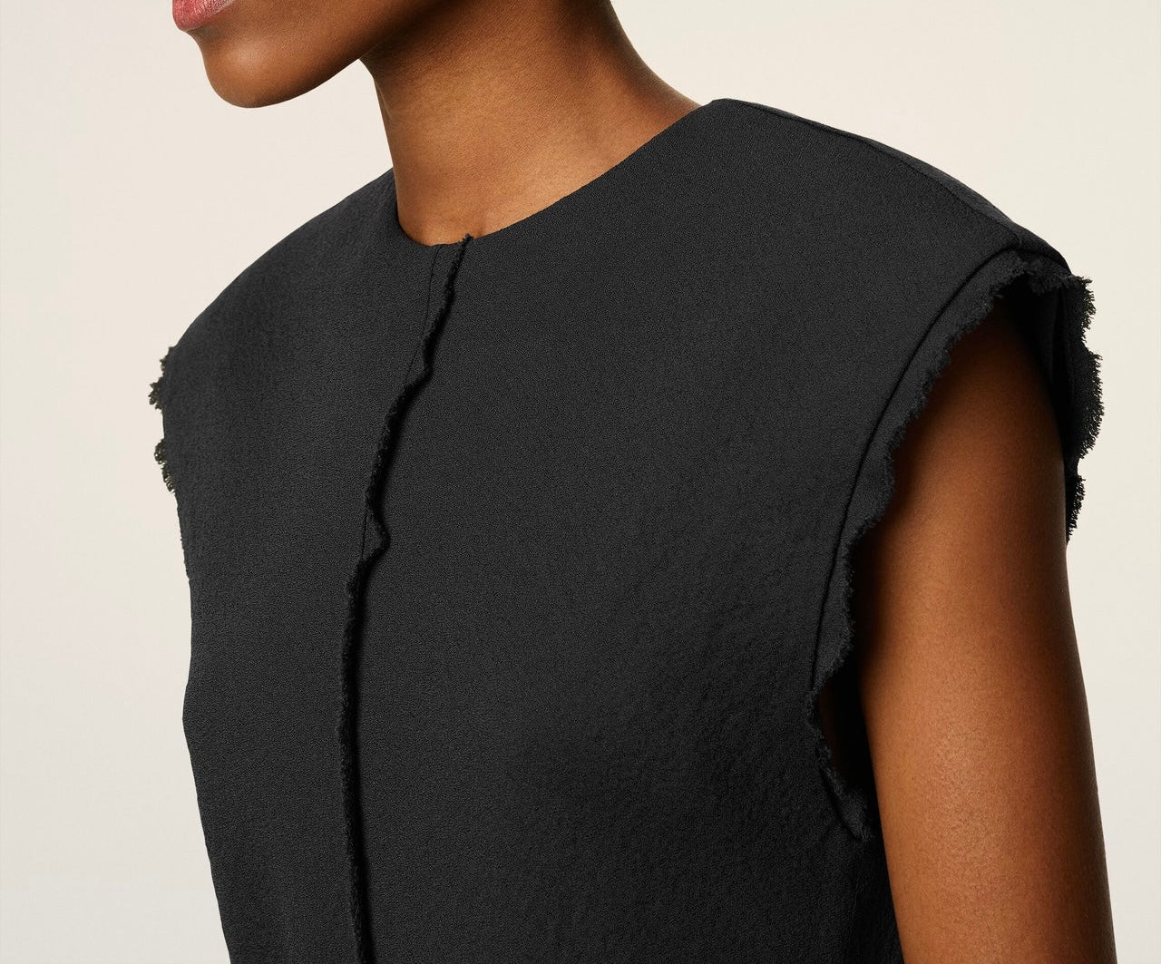 Ami Sleeveless Raw Edge Details Top